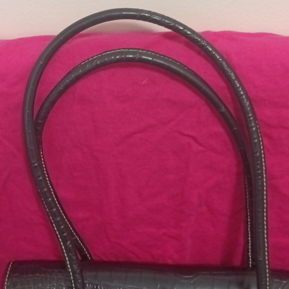 Tommy Hilfiger Black Purse with change purse set. - Picture 11 of 15